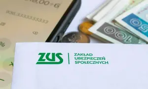 ZUS i pieniądze na koncie. Obliczenia wskazują na potencjalne odszkodowanie z ZUS.