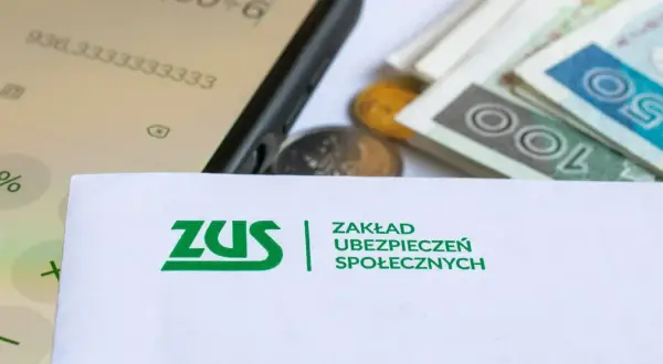 ZUS i pieniądze na koncie. Obliczenia wskazują na potencjalne odszkodowanie z ZUS.